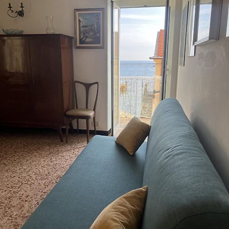 Casa Del Sole Affacciato Sul Mare Apartment Cervo Luaran gambar