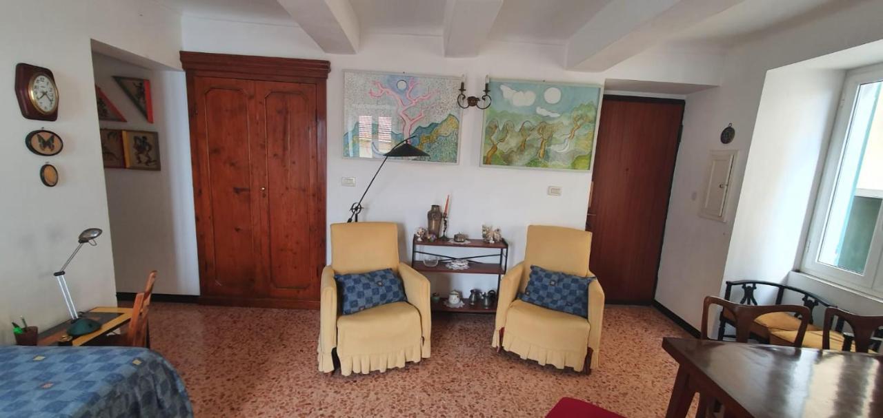 Casa Del Sole Affacciato Sul Mare Apartment Cervo Luaran gambar